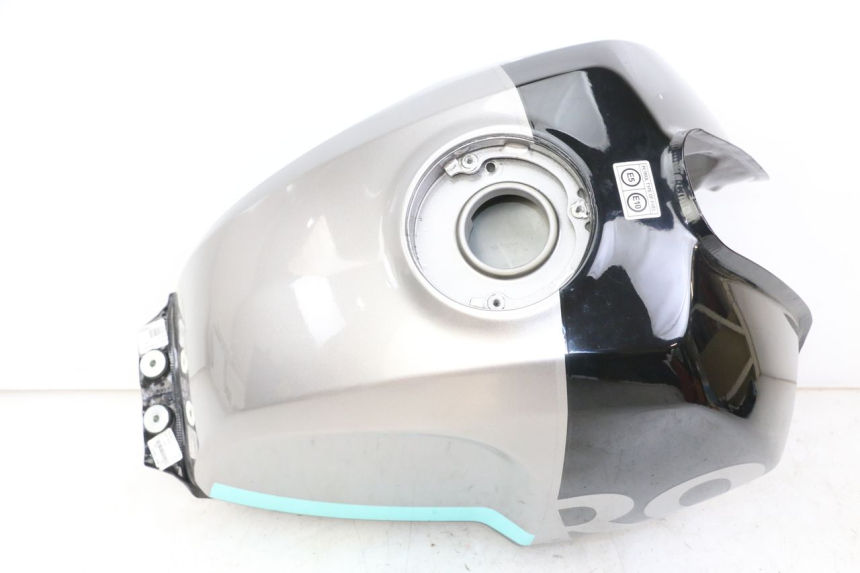 photo de FUEL TANK ROYAL ENFIELD SCRAM 411 (2022 - 2024) - Alternative perspective