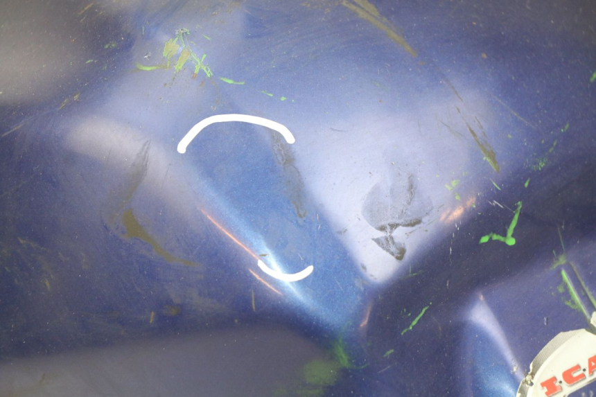 photo de FUEL TANK HYOSUNG RT KARION 125 (2003 - 2007) - High-resolution close-up