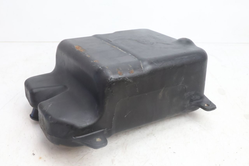 photo de FUEL TANK DAELIM S2 125 (2006 - 2007) - Zoom on usage condition