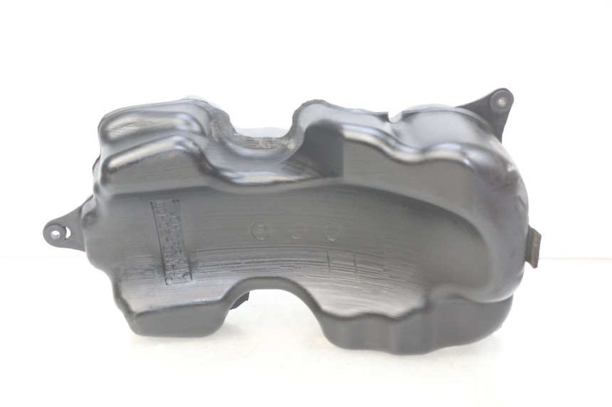 photo de FUEL TANK SUZUKI SIXTEEN 125 (2008 - 2010) - Component detail