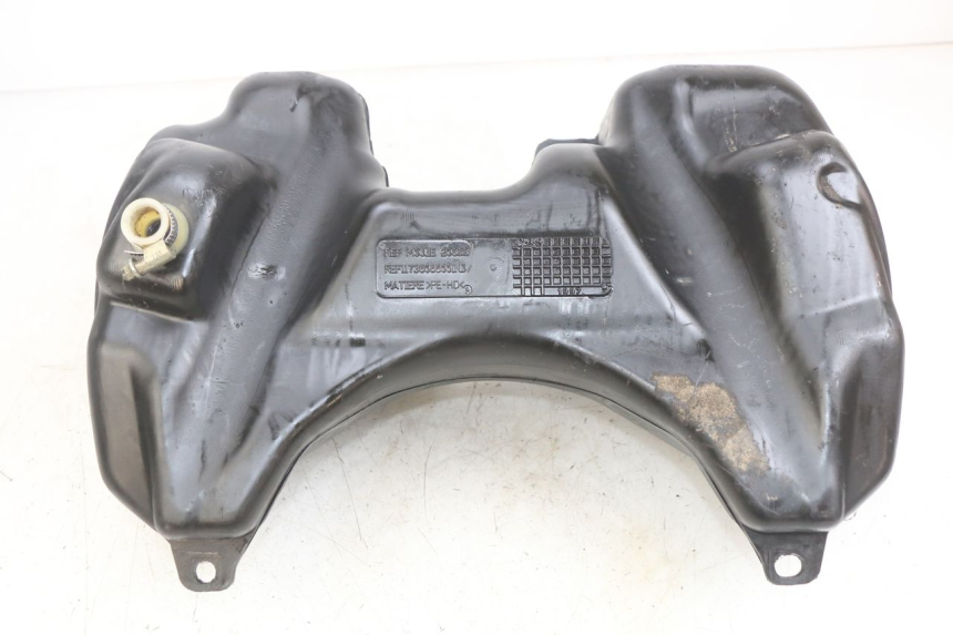 photo de FUEL TANK PEUGEOT SPEEDFIGHT LC 50 (1996 - 2002) - Zoom on usage condition