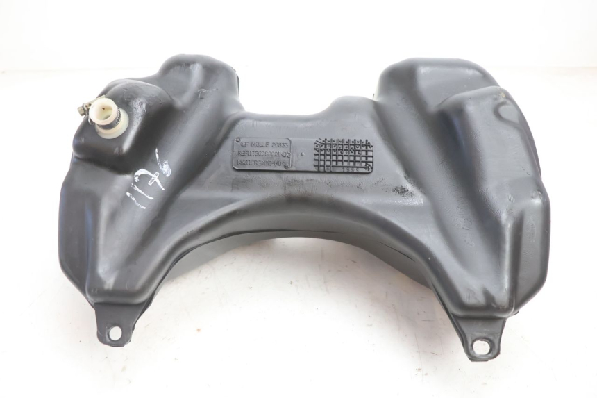 photo de FUEL TANK PEUGEOT SPEEDFIGHT LC 50 (1996 - 2002) - Fixing points details