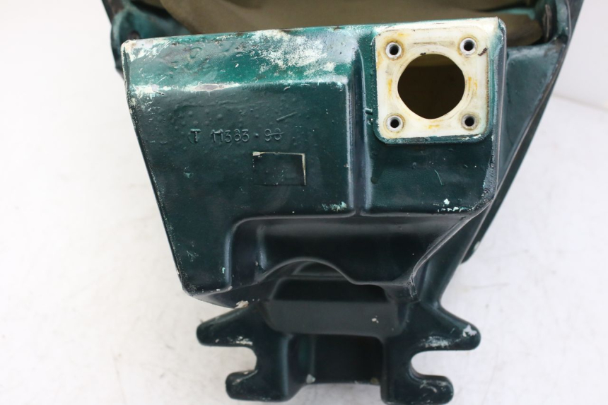 photo de FUEL TANK TRIUMPH SPRINT ST 955 (1999 - 2001) - Component detail