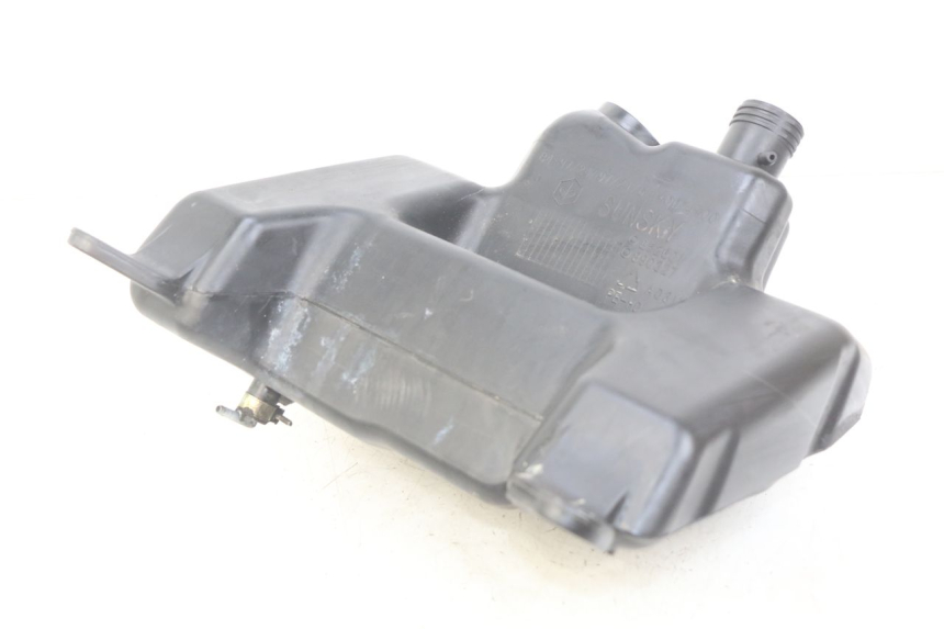 photo de FUEL TANK APRILIA SR 2T 50 (2012 - 2017) - Zoom on usage condition