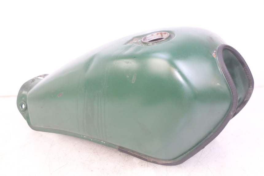 photo de FUEL TANK YAMAHA SR 125 (1982 - 2003) - Distinctive features