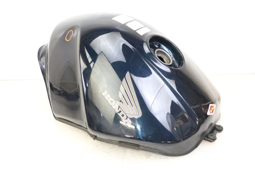 photo de FUEL TANK HONDA ST PAN EUROPEAN 1300 (2002 - 2013) - Markings and original references