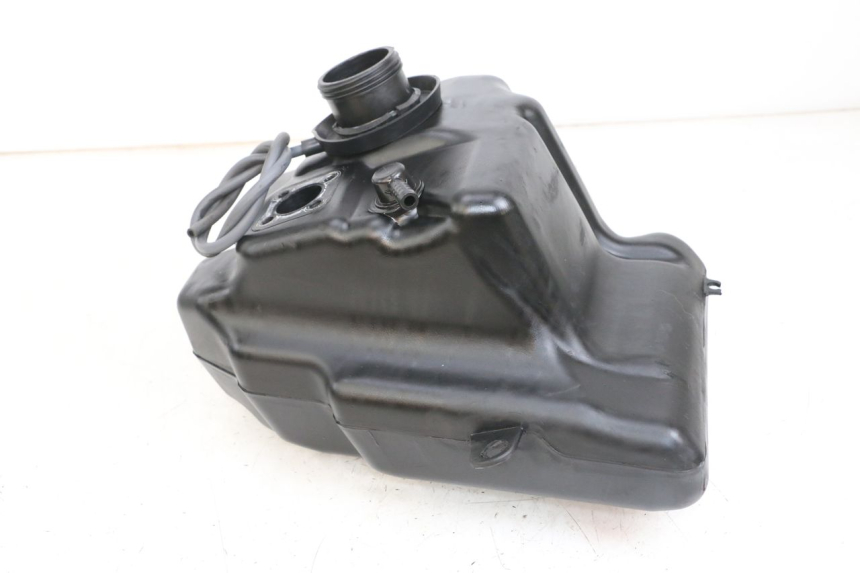photo de FUEL TANK PEUGEOT STREETZONE I 2T 50 (2018 - 2020) - Zoom on usage condition