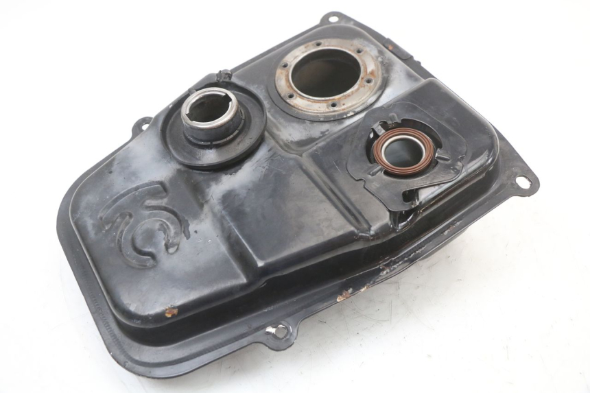 photo de FUEL TANK KYMCO SUPER 8 4T 50 (2021 - 2024) - Zoom on usage condition