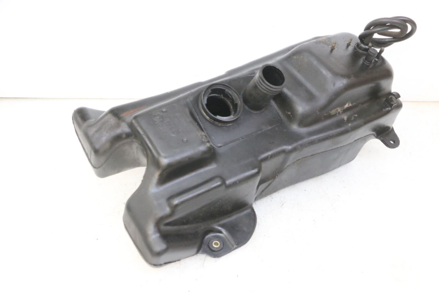 photo de FUEL TANK PIAGGIO SUPER LX 125 (2000 - 2003) - Main view