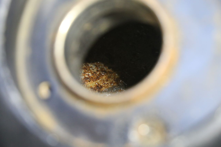 photo de FUEL TANK YAMAHA TDR DELTABOX 125 (1997 - 2003) - Distinctive features