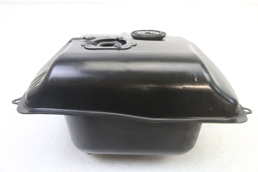photo de FUEL TANK PEUGEOT TWEET 4T 50 (2014 - 2019) - Alternative perspective