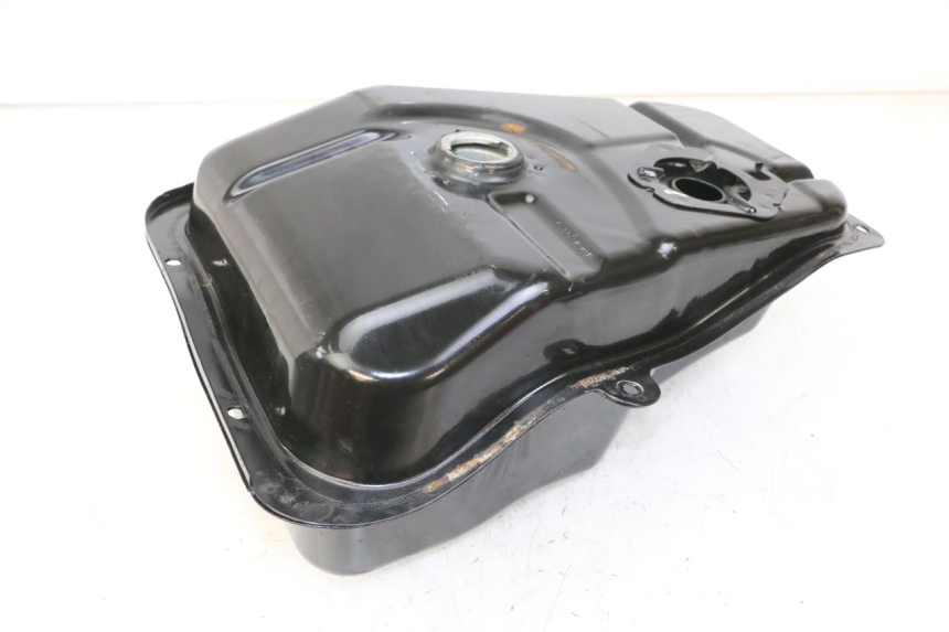 photo de FUEL TANK PEUGEOT TWEET PRO CARGO 50 (2018 - 2022) - Surface and material condition