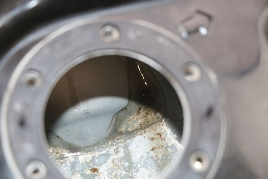 photo de FUEL TANK PEUGEOT TWEET 125 (2018 - 2021) - Technical close-up