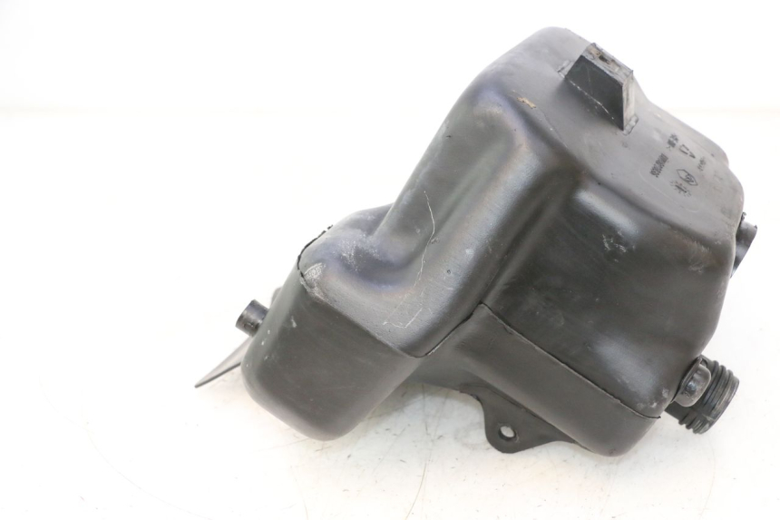 photo de FUEL TANK PIAGGIO TYPHOON 50 (2000 - 2009) - Alternative perspective