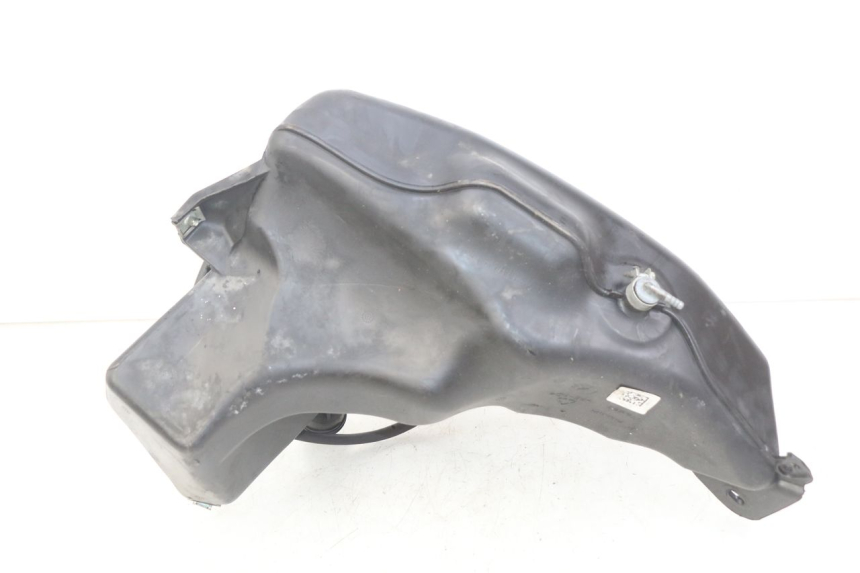 photo de FUEL TANK PIAGGIO VESPA PRIMAVERA 2T 50 (2013 - 2018) - Zoom on usage condition