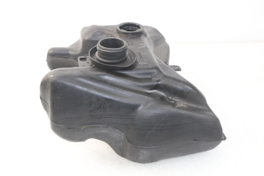 photo de FUEL TANK PEUGEOT VIVACITY 100 (1999 - 2008) - Technical close-up