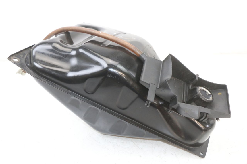 photo de FUEL TANK YAMAHA XMAX X-MAX ABS 125 (2017 - 2020) - Zoom on usage condition