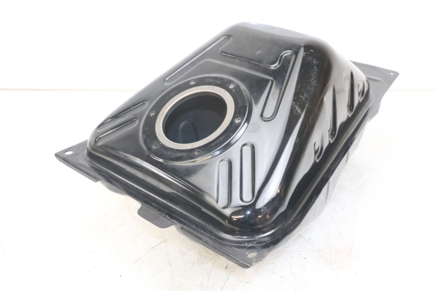 photo de FUEL TANK YAMAHA XMAX X-MAX ABS 125 (2017 - 2020) - Technical close-up