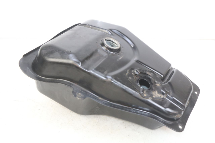 photo de FUEL TANK SYM X-PRO 4T 50 (2014 - 2021) - Fixing points details