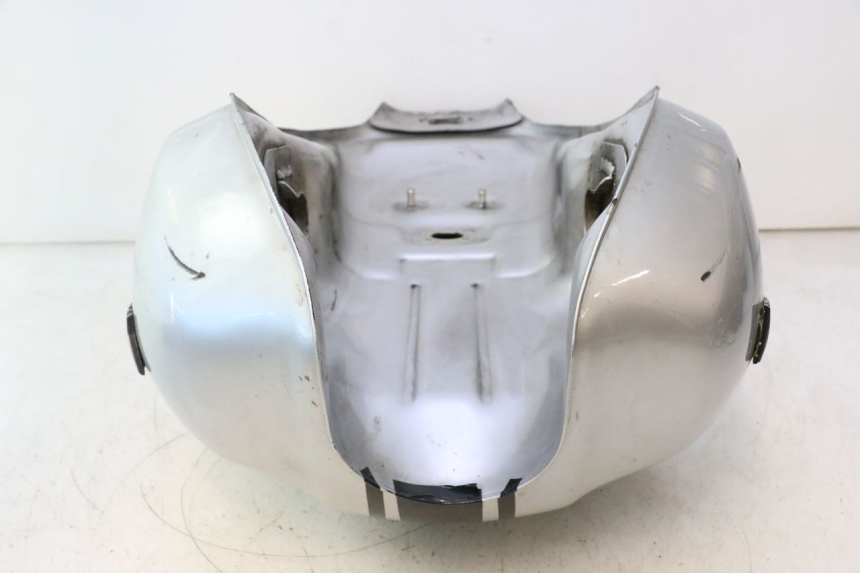 photo de FUEL TANK YAMAHA XJR 1300 (1998 - 2002) - Alternative angle