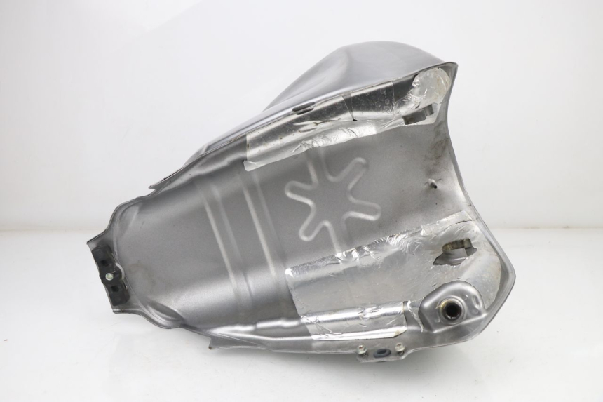 photo de FUEL TANK HONDA XLV VARADERO 125 (2000 - 2006) - Technical close-up