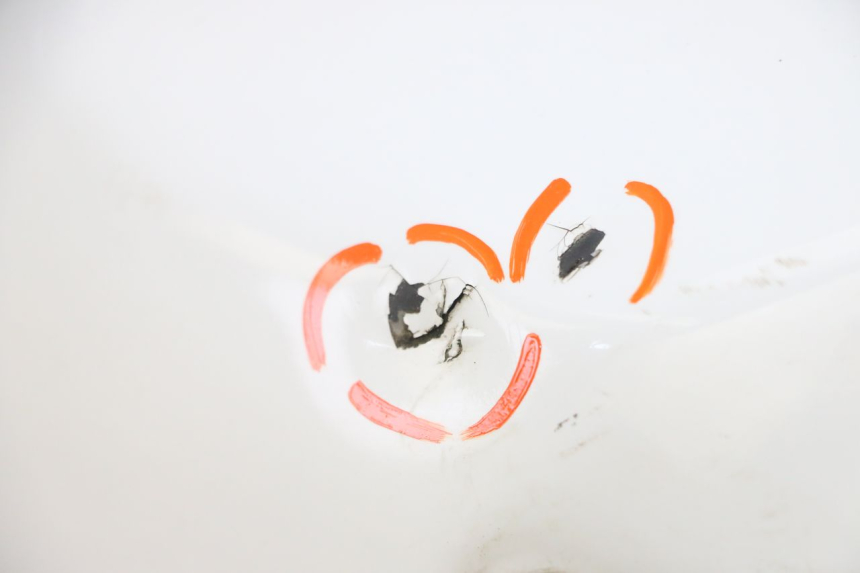 photo de FUEL TANK HONDA XLV VARADERO 125 (2000 - 2006) - Spare part profile view