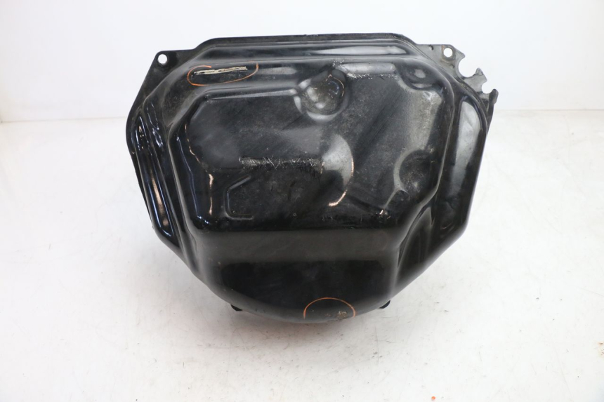 photo de FUEL TANK YAMAHA XP T-MAX ABS 500 (2005 - 2005) - Zoom on usage condition