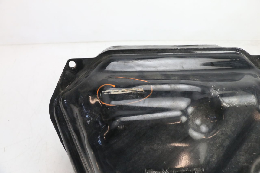 photo de FUEL TANK YAMAHA XP T-MAX ABS 500 (2005 - 2005) - Alternative perspective