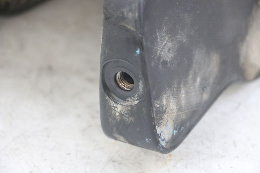 photo de FUEL TANK PEUGEOT XP6 50 (1997 - 2003) - Technical close-up