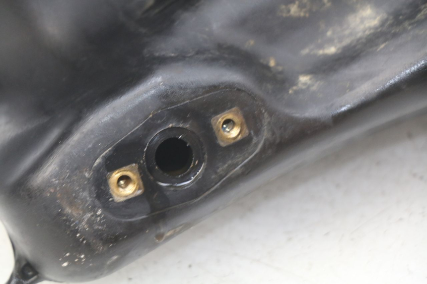 photo de FUEL TANK HONDA XR 70 (1997 - 2003) - Zoom on usage condition