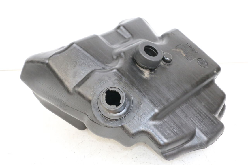 photo de FUEL TANK YAMAHA YP MAJESTY 125 (2002 - 2006) - Main view