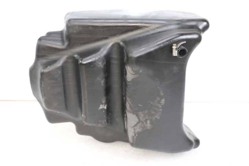 photo de FUEL TANK YAMAHA YP MAJESTY 125 (2002 - 2006) - Component detail