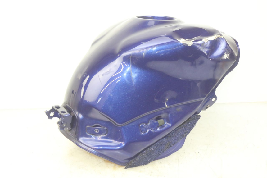 photo de FUEL TANK YAMAHA YZF R1 1000 (2007 - 2008) - Distinctive features