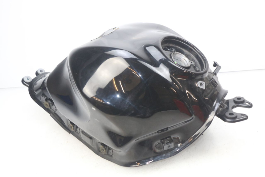 photo de FUEL TANK KAWASAKI Z 650 (2016 - 2019) - Surface and material condition