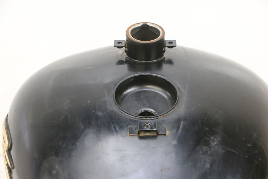 photo de FUEL TANK KYMCO ZING 125 (1997 - 2003) - High-resolution close-up