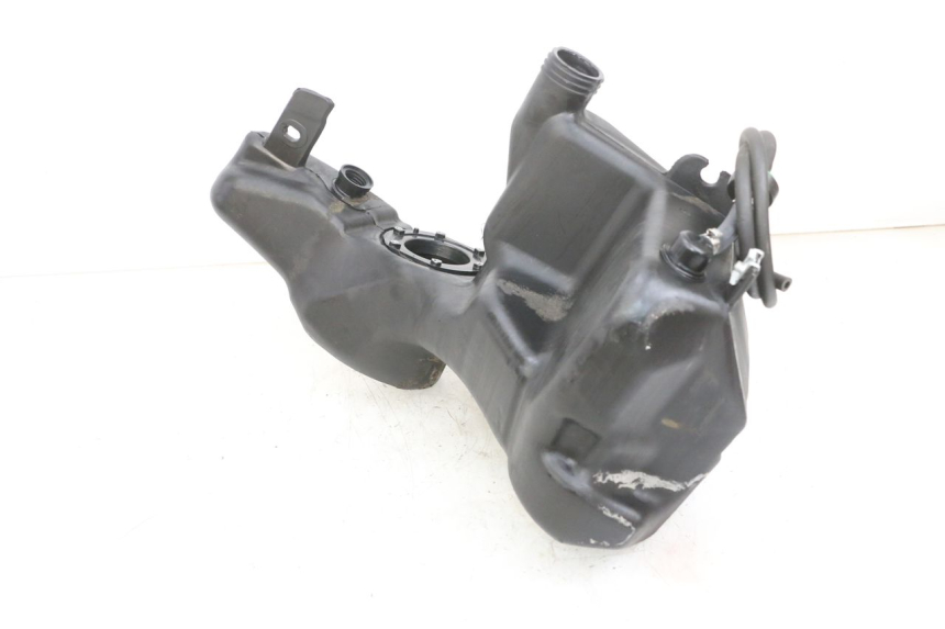 photo de FUEL TANK PIAGGIO ZIP 4T 50 (2018 - 2020) - Zoom on usage condition