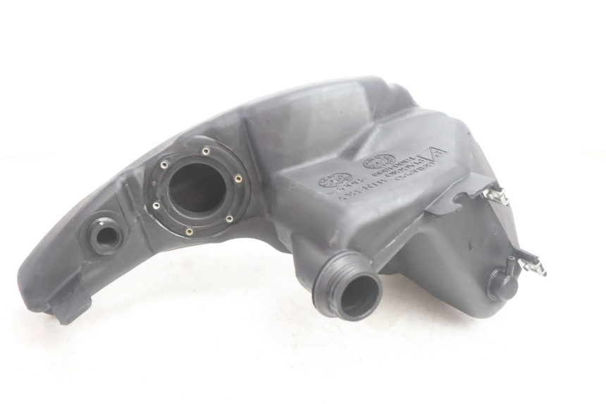 photo de FUEL TANK PIAGGIO ZIP IGET 4T 50 (2021 - 2023) - Technical close-up