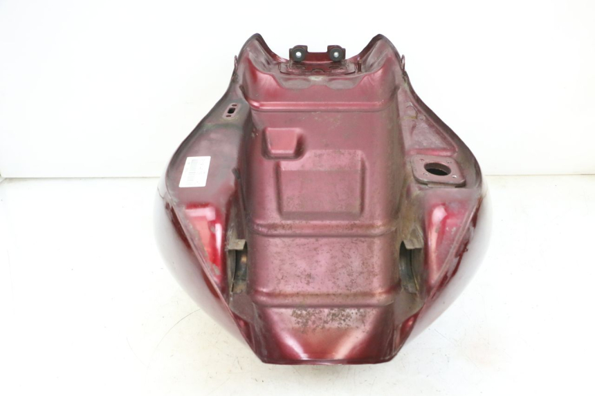 photo de FUEL TANK KAWASAKI ZR 7 750 (1999 - 2004) - Fixing points details