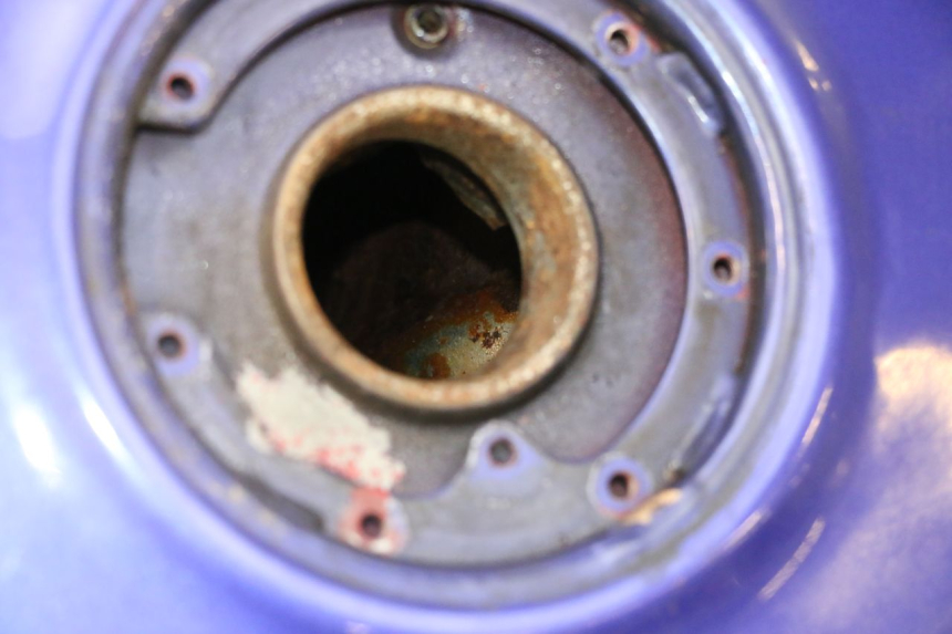 photo de FUEL TANK KAWASAKI ZX-6R ZX6R 600 (1995 - 1997) - Distinctive features
