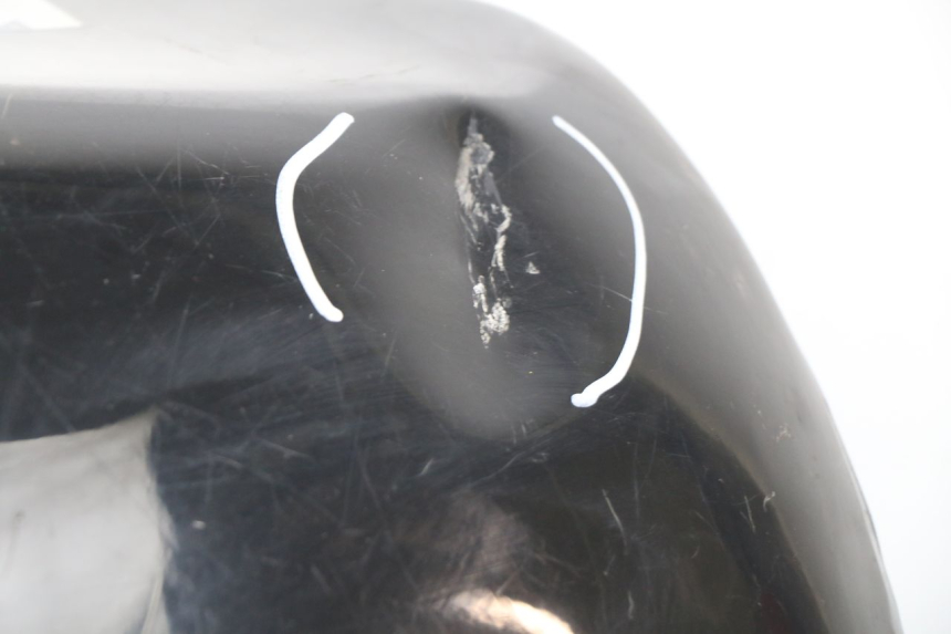 photo de FUEL TANK KAWASAKI ZZR 600 (1995 - 2004) - High-resolution close-up