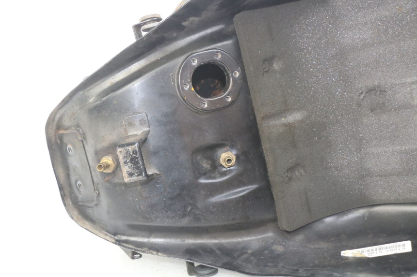 photo de FUEL TANK KAWASAKI ZZR 600 (1995 - 2004) - Zoom on usage condition