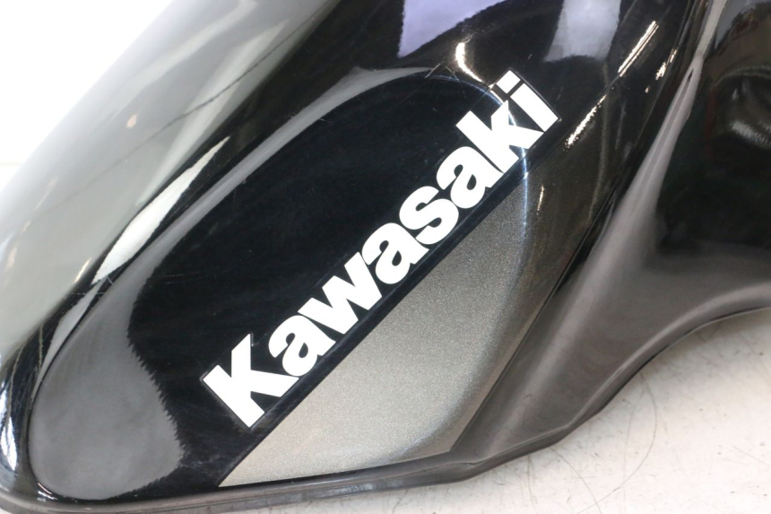 photo de FUEL TANK KAWASAKI ZZR 600 (1995 - 2004) - Product overview