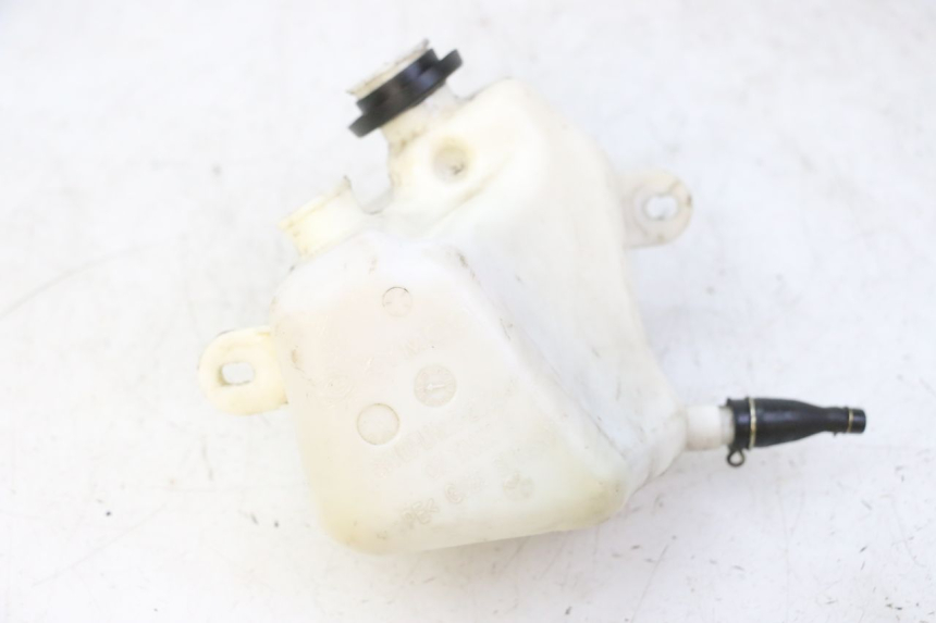 photo de OIL TANK KYMCO AGILITY NAKED RENOUVO 2T 50 (2011 - 2018) - Surface and material condition