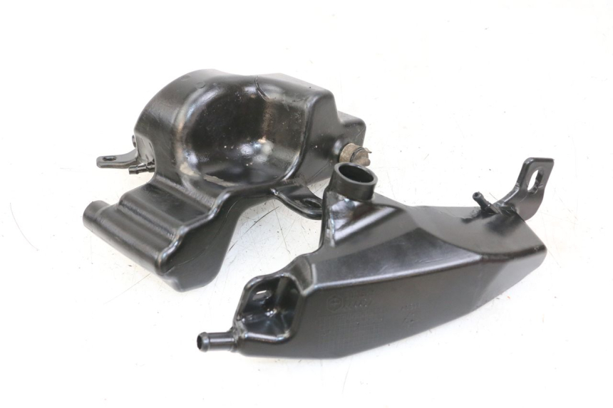 photo de OIL TANK APRILIA SR MOTARD 50 (2012 - 2018) - Technical close-up