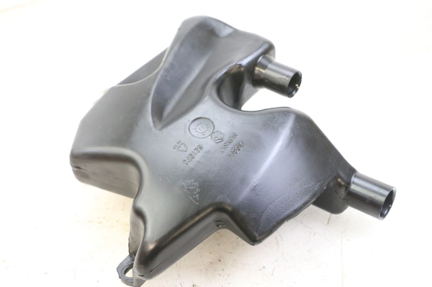 photo de OIL TANK PIAGGIO FLY 2T 50 (2004 - 2017) - Main view