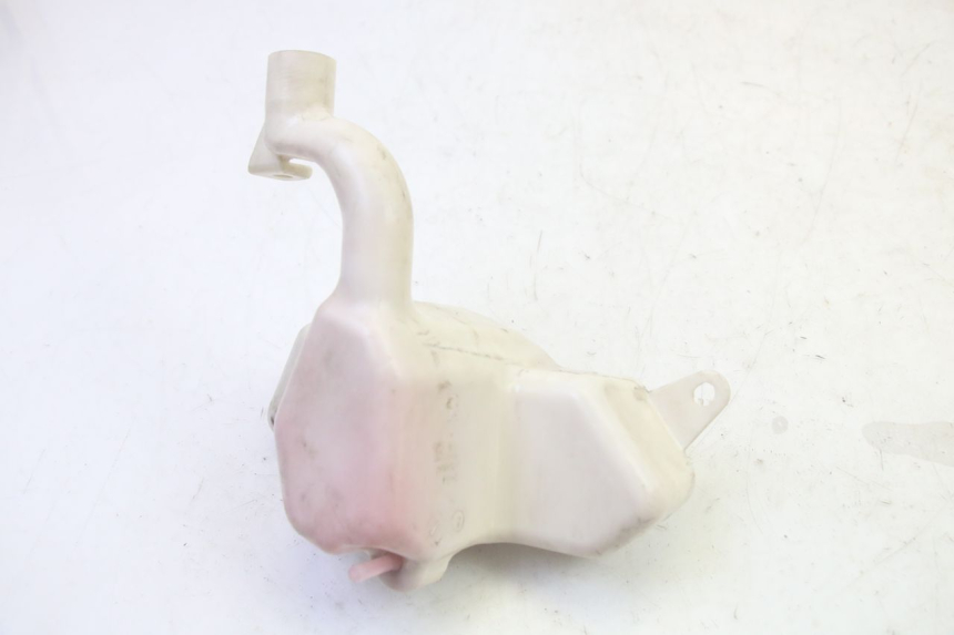 photo de OIL TANK PEUGEOT KISBEE 2T 50 (2010 - 2017) - Technical close-up