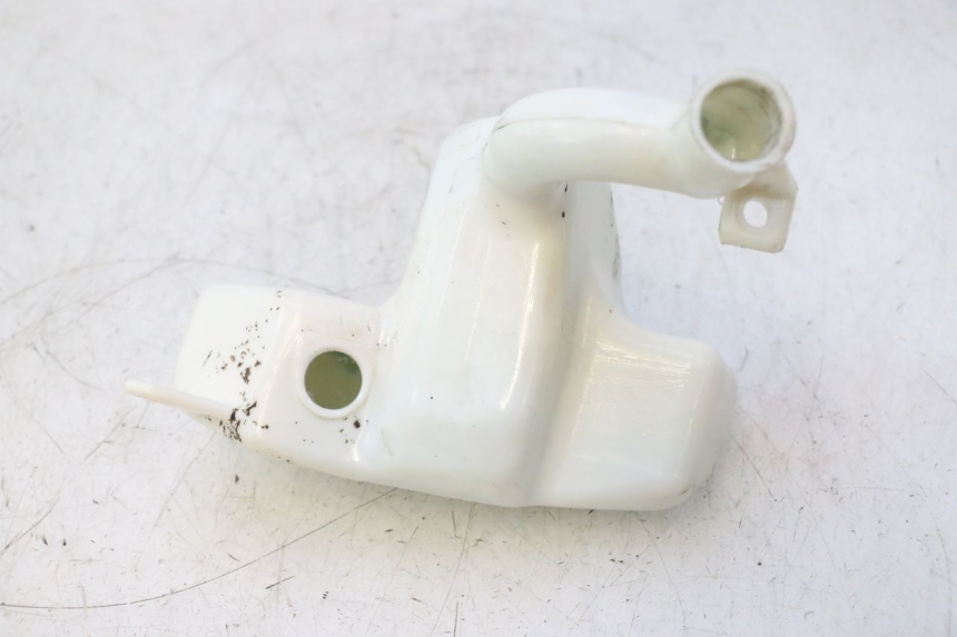 photo de OIL TANK PEUGEOT KISBEE 2T 50 (2010 - 2017) - Fixing points details