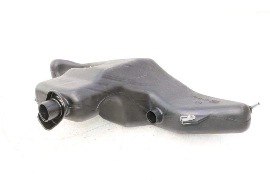 photo de OIL TANK PIAGGIO LIBERTY 50 (1998 - 2003) - Technical close-up