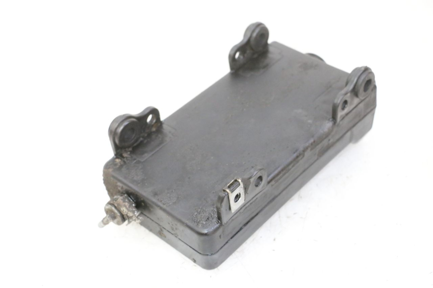 photo de OIL TANK RIEJU MRT 50 (2018 - 2021) - Technical close-up