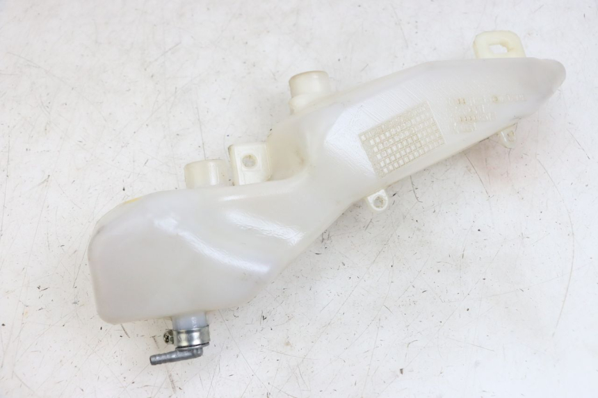 photo de OIL TANK PIAGGIO NEW TYPHOON 50 (2018 - 2021) - Alternative perspective